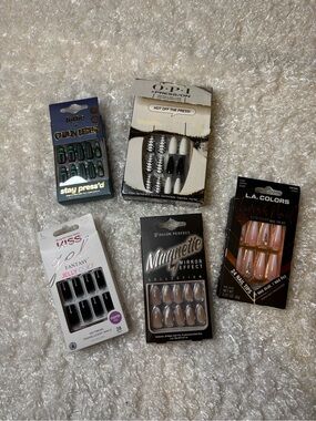 Assorted press on nail packs - multiple brands